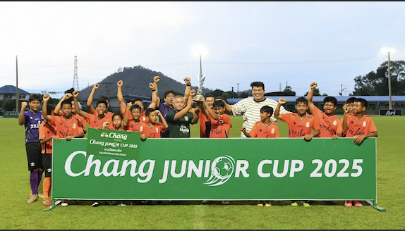 โรงเรียนอบจกาญจนบุรี 1 (บ้านเก่า) คว้าแชมป์ โซนภาคกลาง ศึก Chang Junior Cup 2025